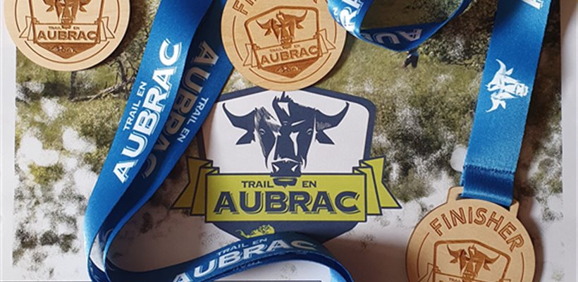finishers aubrac trail médaille